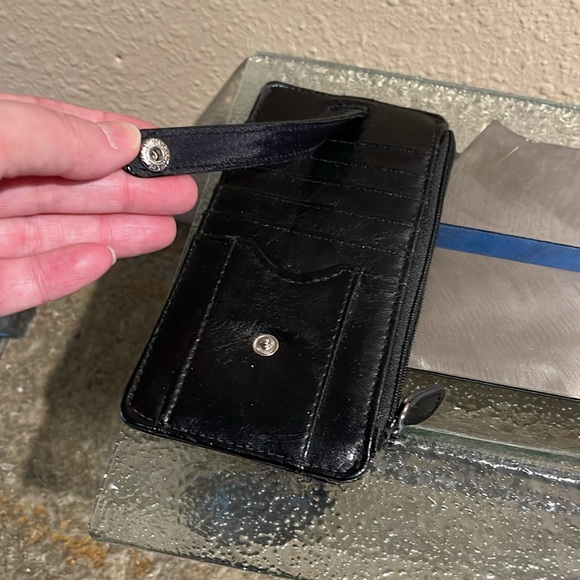 Wallet - Picture 4 of 6